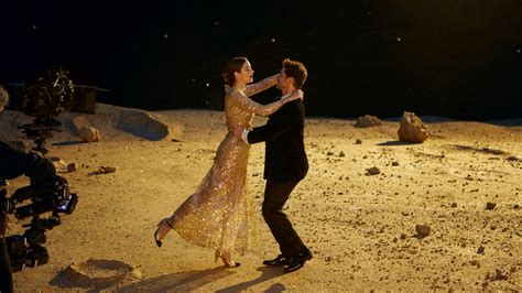 actrice pub chanel 2020|Marion Cotillard danse sur la lune dans la nouvelle .